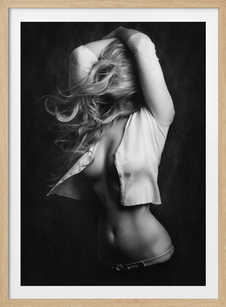 Mia | Poster