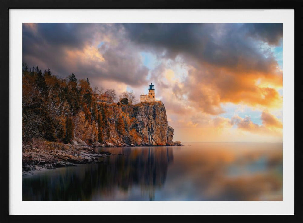 Een bewolkte dag bij Split Rock Lighthouse | Poster