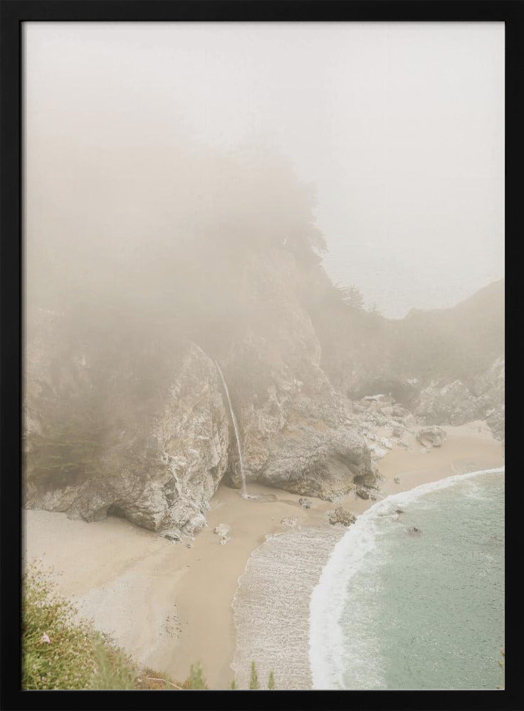 Mistige kusthaven | Poster