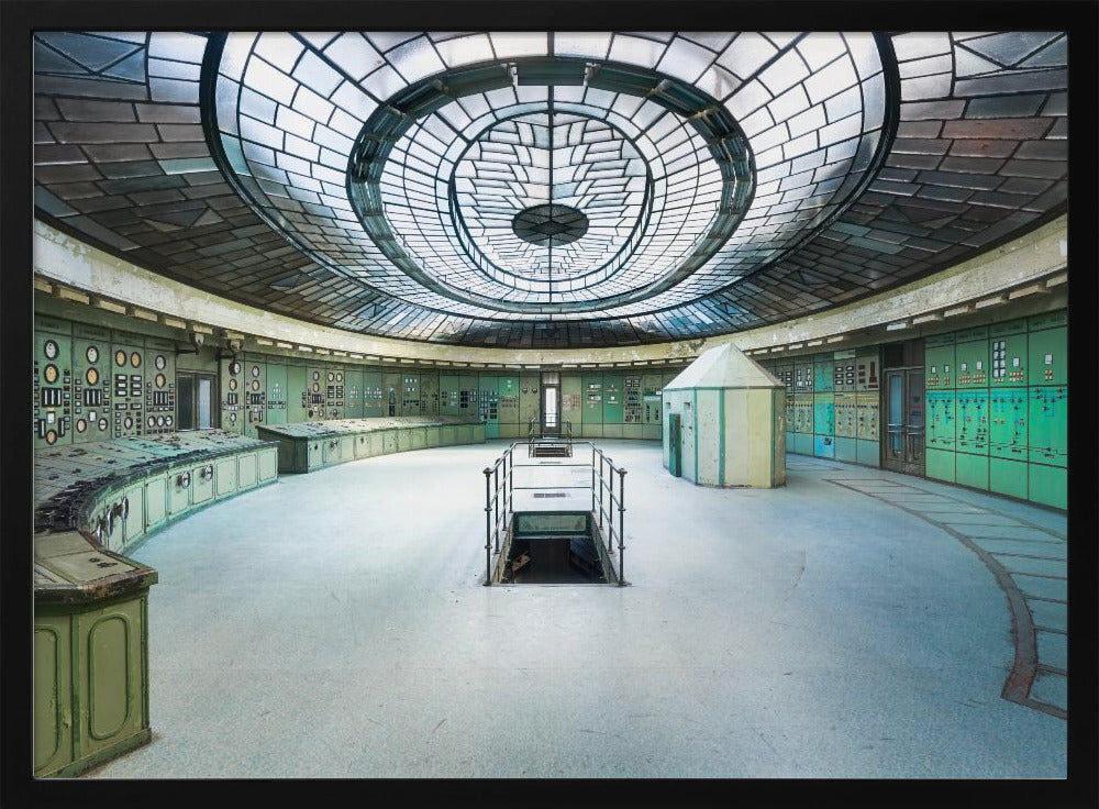 Verlaten Art Deco Controlekamer | Poster
