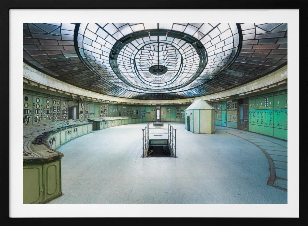 Verlaten Art Deco Controlekamer | Poster