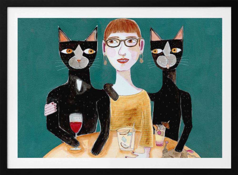 Dame met haar twee zwarte katten aan het drinken | Poster