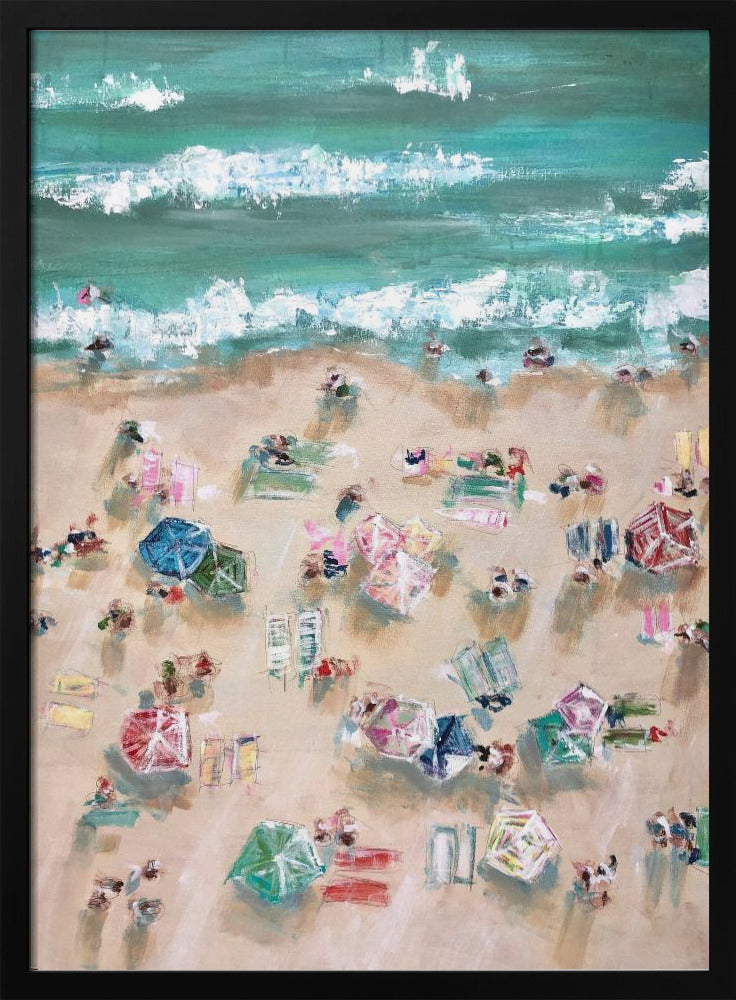 Kleurrijke parasols en zonaanbidders op een zandstrand | Poster