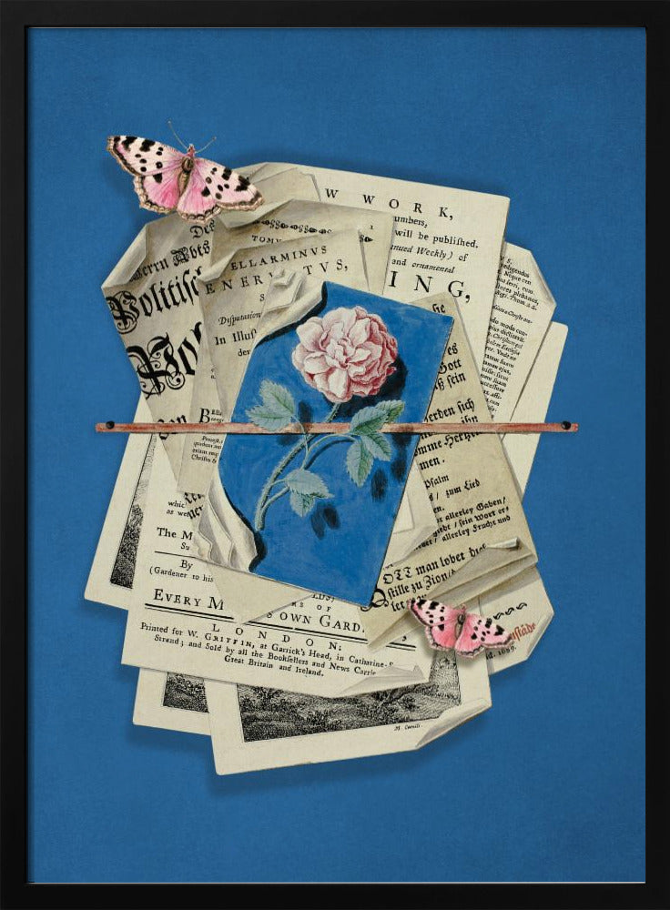 Roze roos omringd door vintage papier | Poster