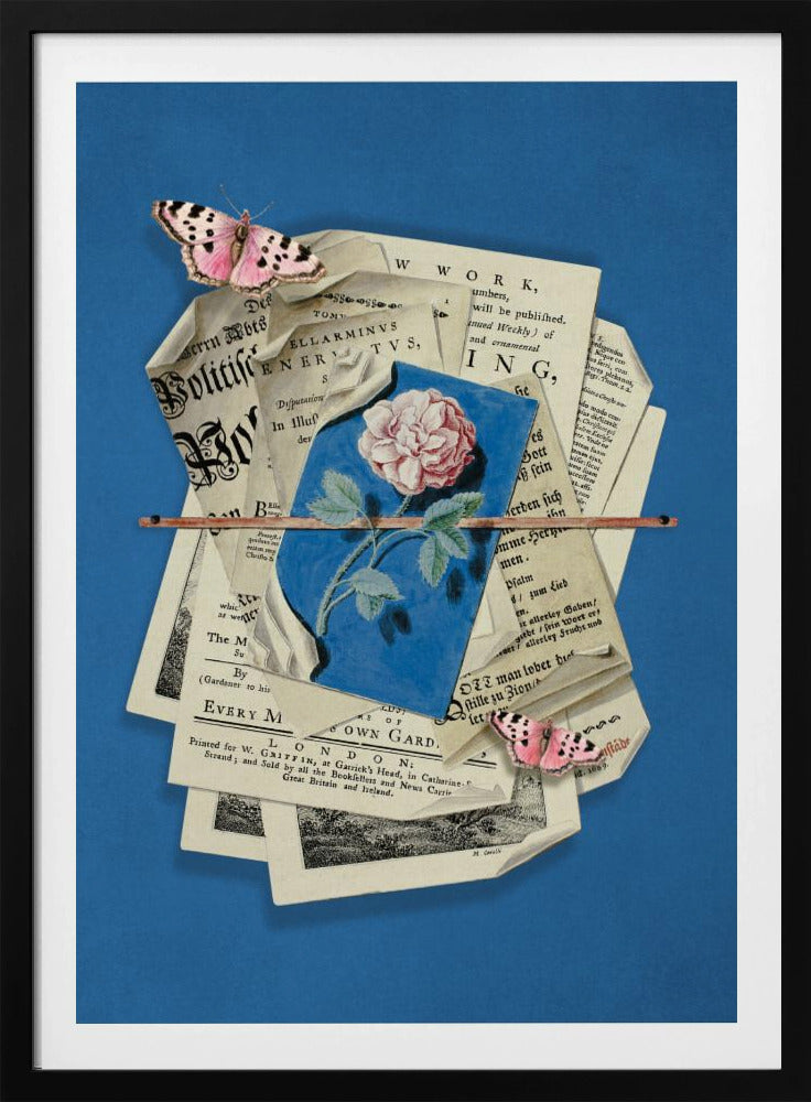 Roze roos omringd door vintage papier | Poster