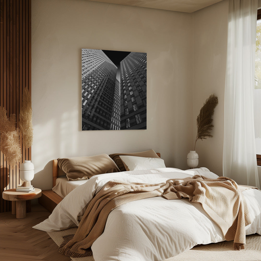 Between giants | Canvas