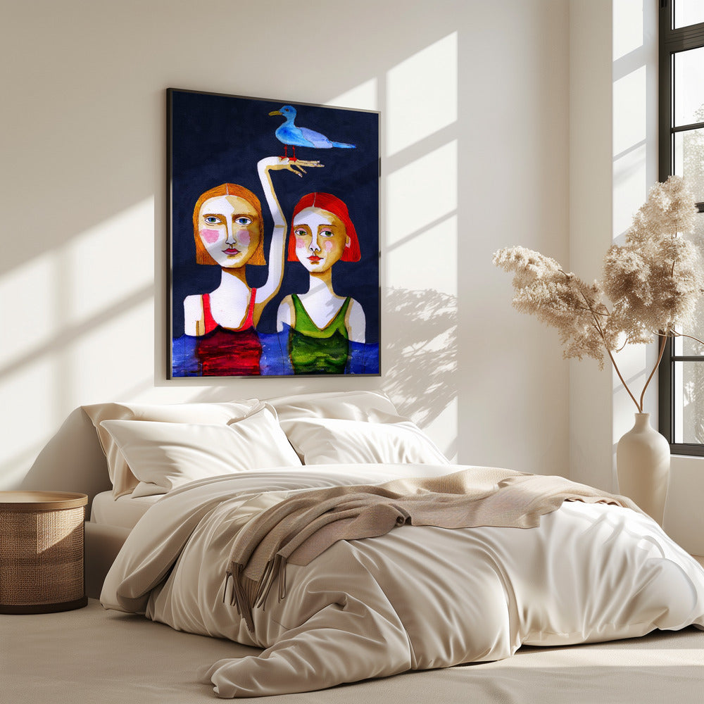 Zwemmende meisjes met blauwe meeuw. | Poster