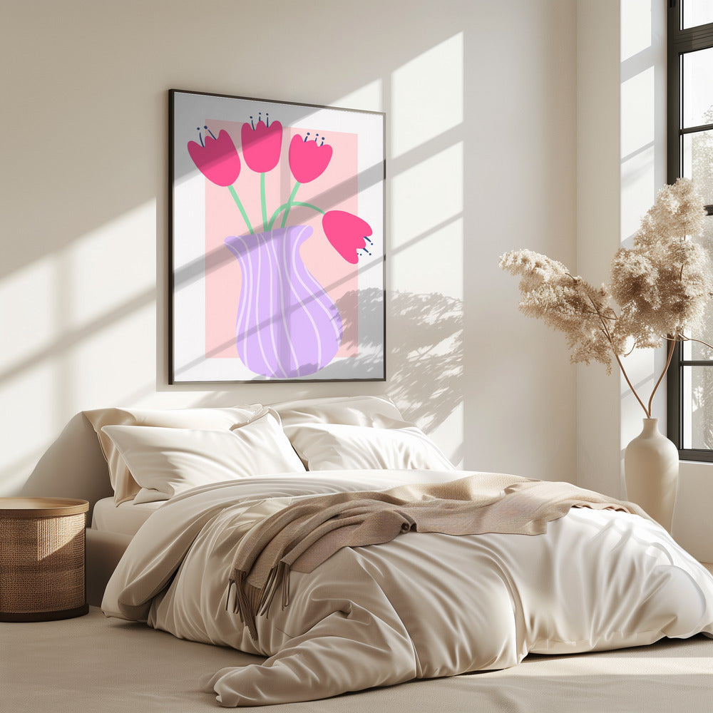 Levendige tulpen in een gestreepte lavendelvaas | Poster