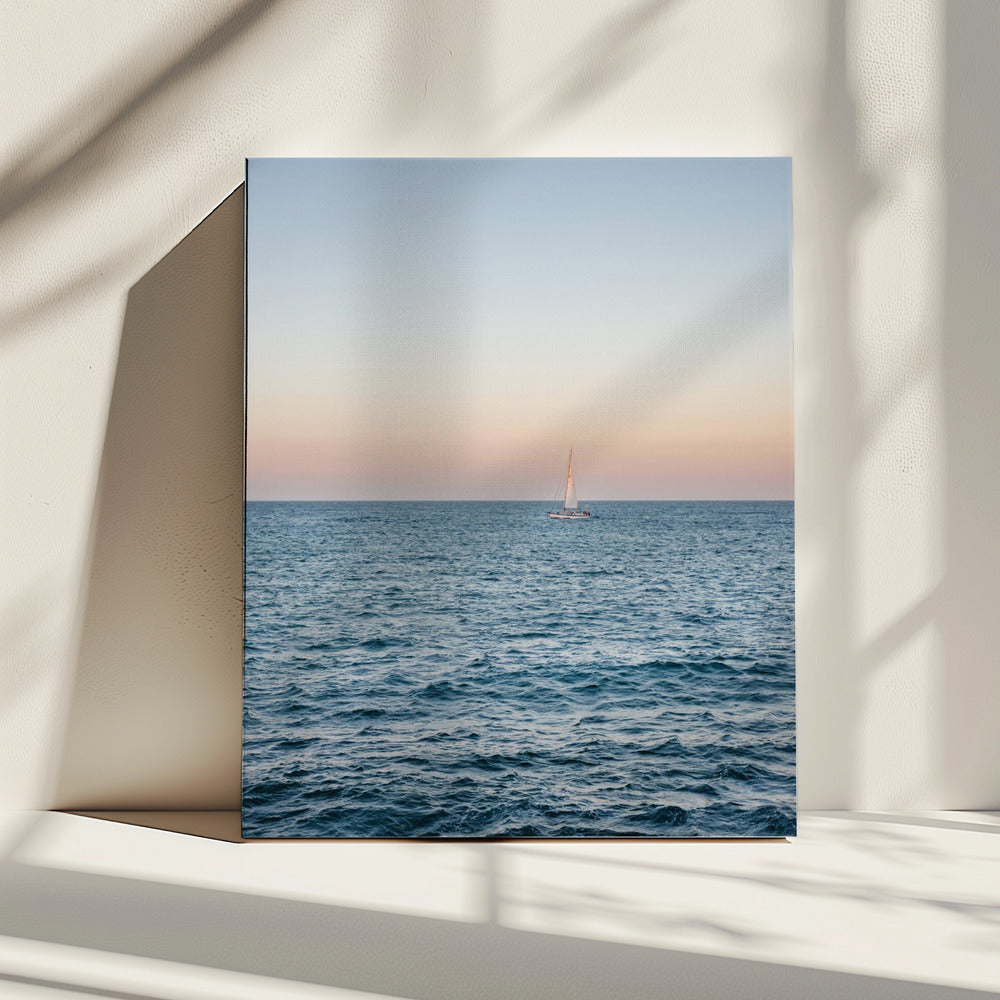 Zeilen langs de Amalfikust bij zonsondergang | Reisfotografie in Italië | Canvas