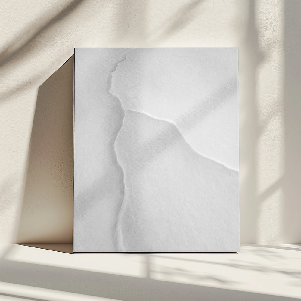 Mooie vrouw met witte sjaal in de wind | Canvas