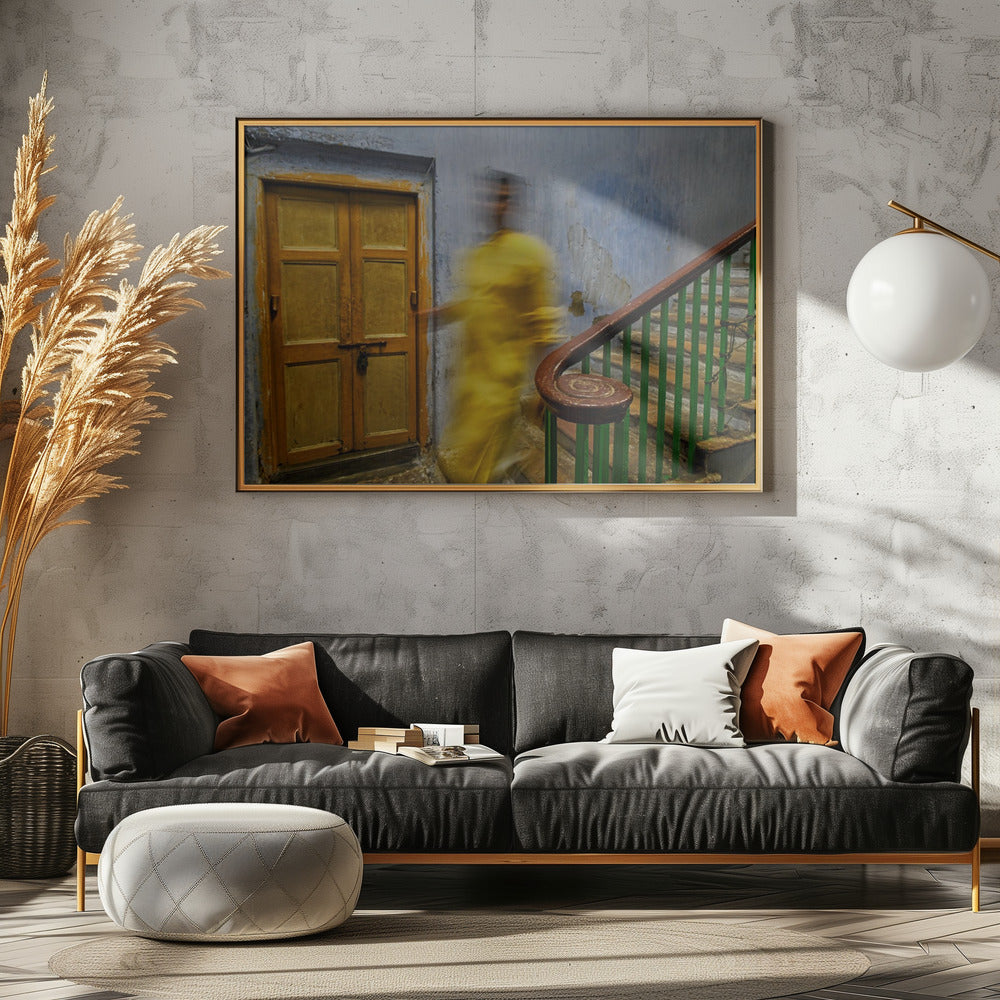 Man in trappenhuis | Canvas