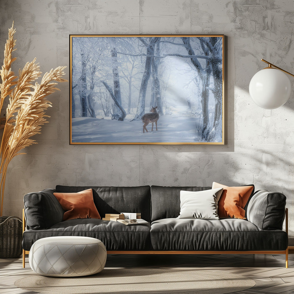 Het sikahert in het besneeuwde bos | Poster