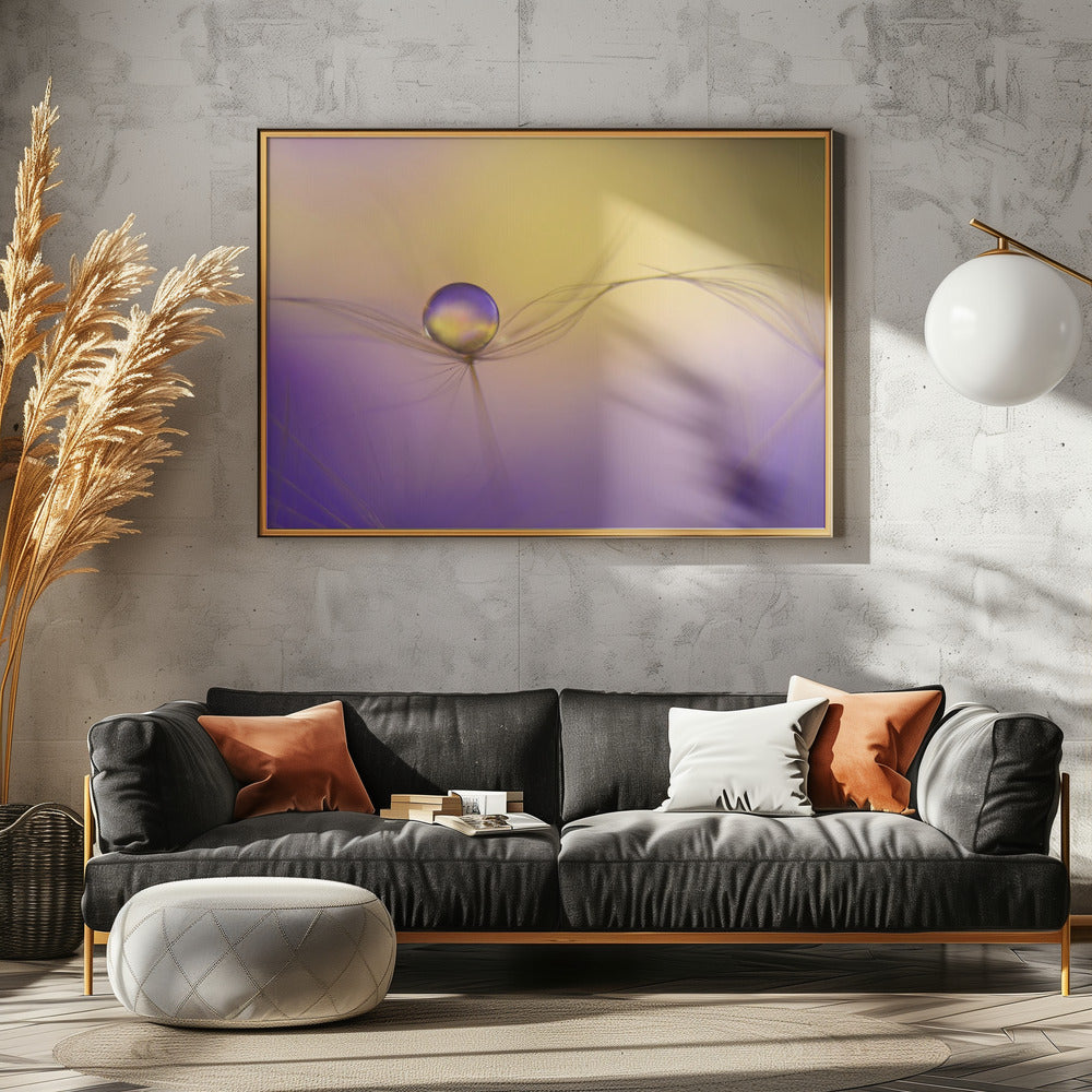 In arms | Canvas