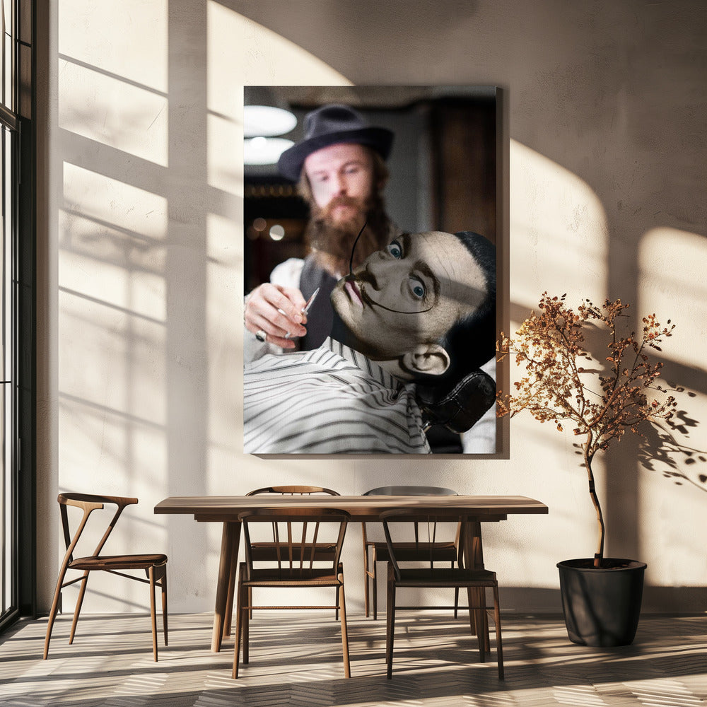 Niet zonder mijn snor | Canvas