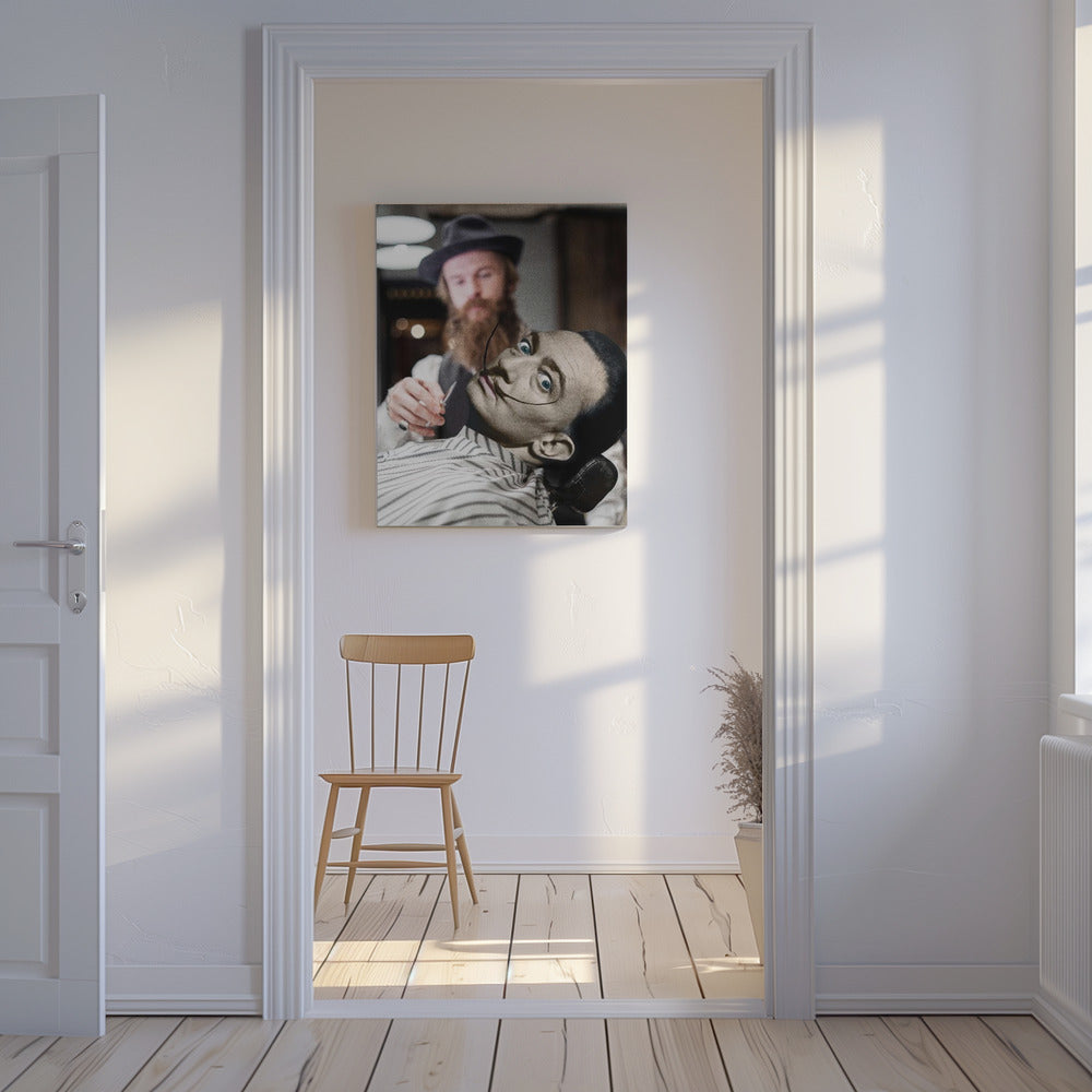 Niet zonder mijn snor | Canvas