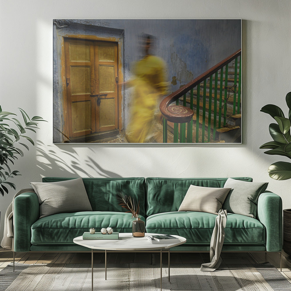 Man in trappenhuis | Canvas