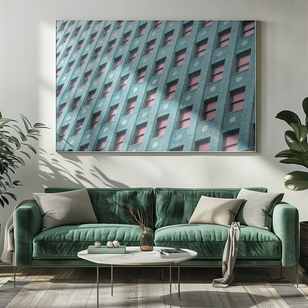 Bakstenen gebouw met roze ramen | Canvas