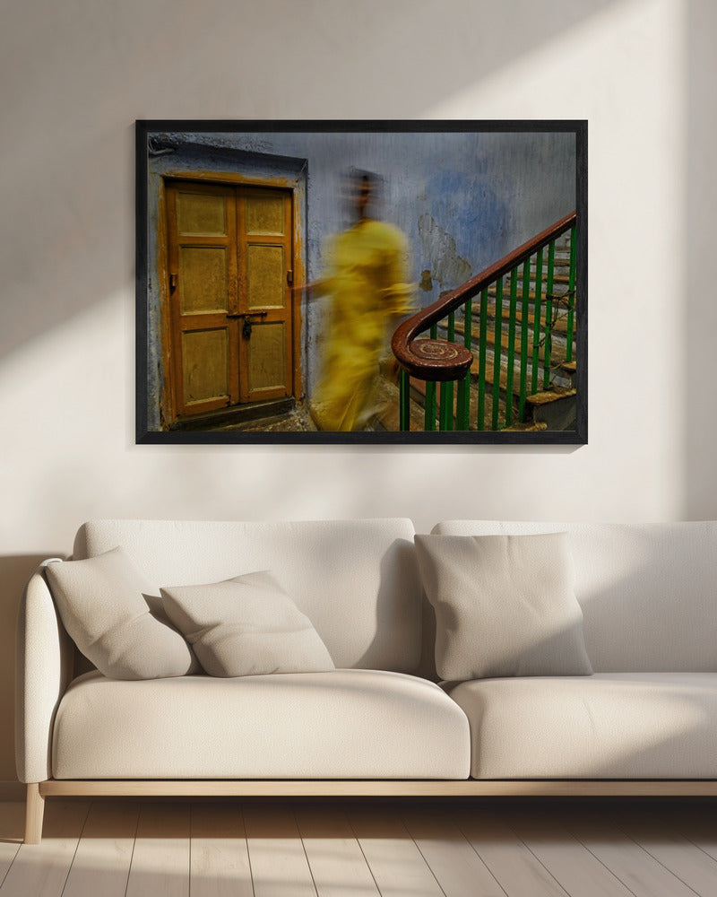 Man in trappenhuis | Canvas