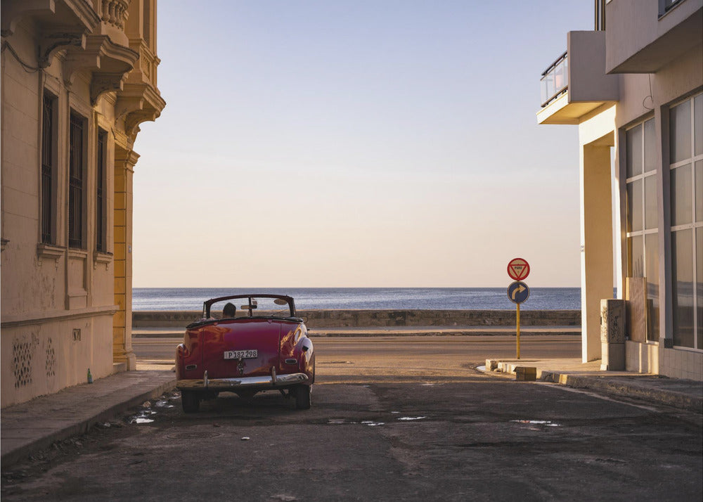 Watching the sun set - Havana | Wallpaper