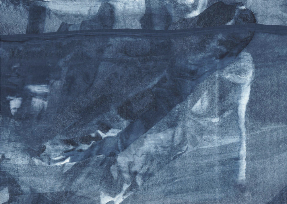 Blauwe textuur met vloeiende verticale lijnen | Behang