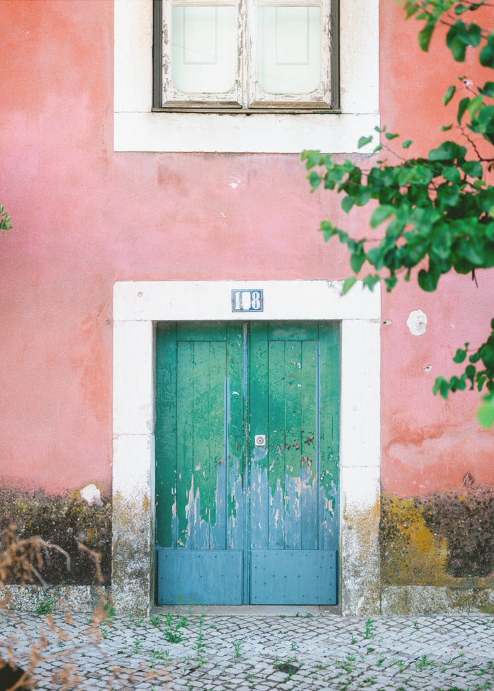 Kleine deur in Lissabon | Canvas