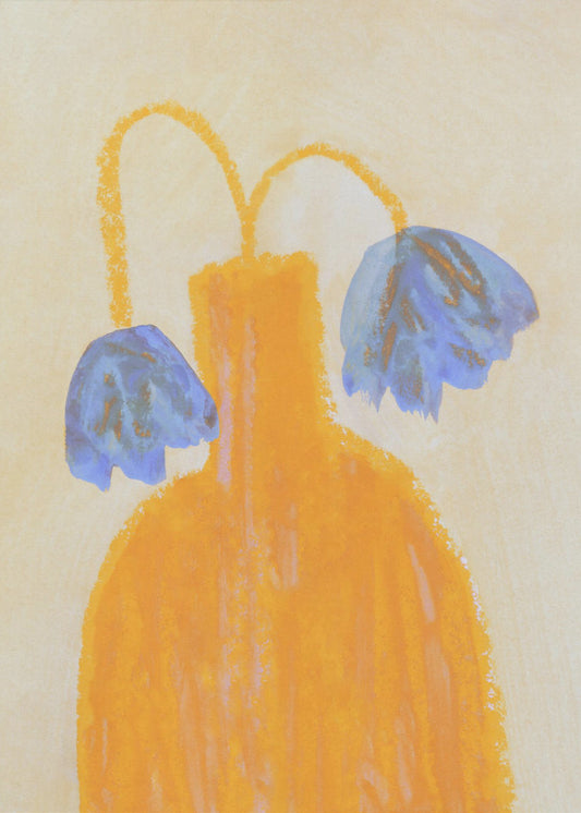 Stilleven met vaas en twee bloemen | Poster