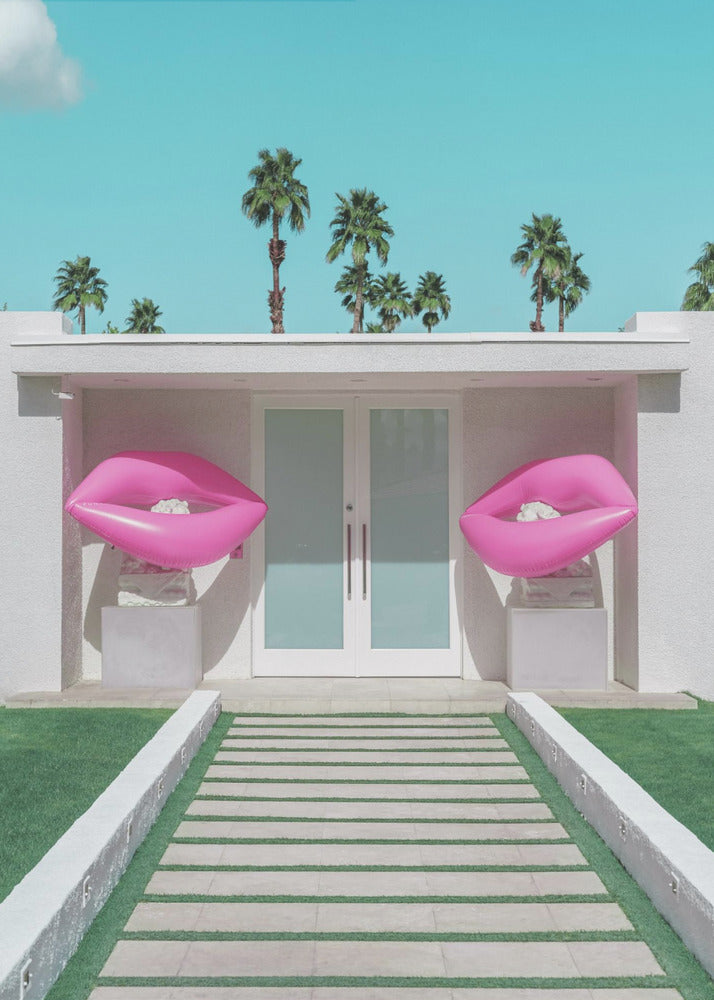 Mid-Century Modern Huis met Roze Lippen | Canvas