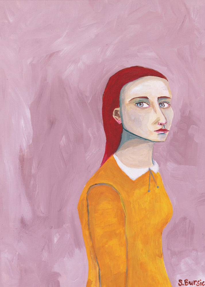 Dame in de gele jurk en roze achtergrond | Canvas