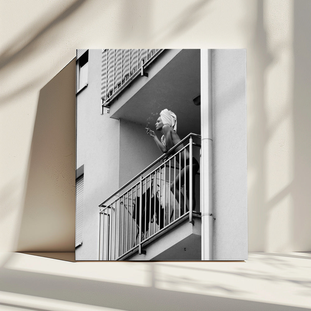 Nika | Canvas