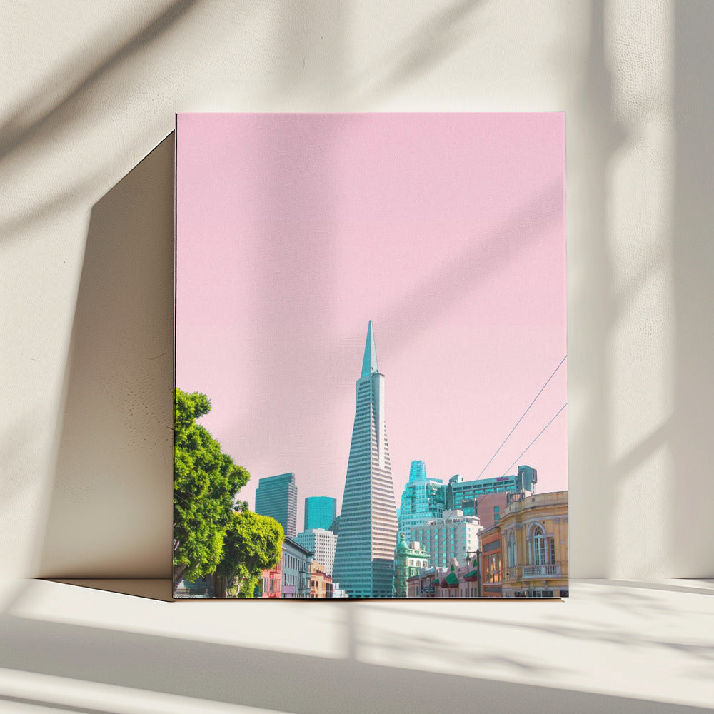 Piramide in de stad | Canvas