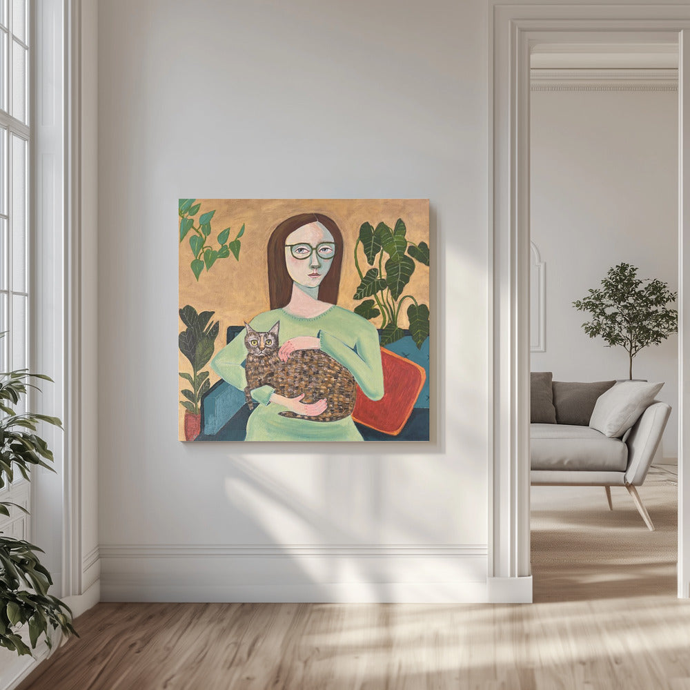 Dame met haar kat in de woonkamer | Canvas