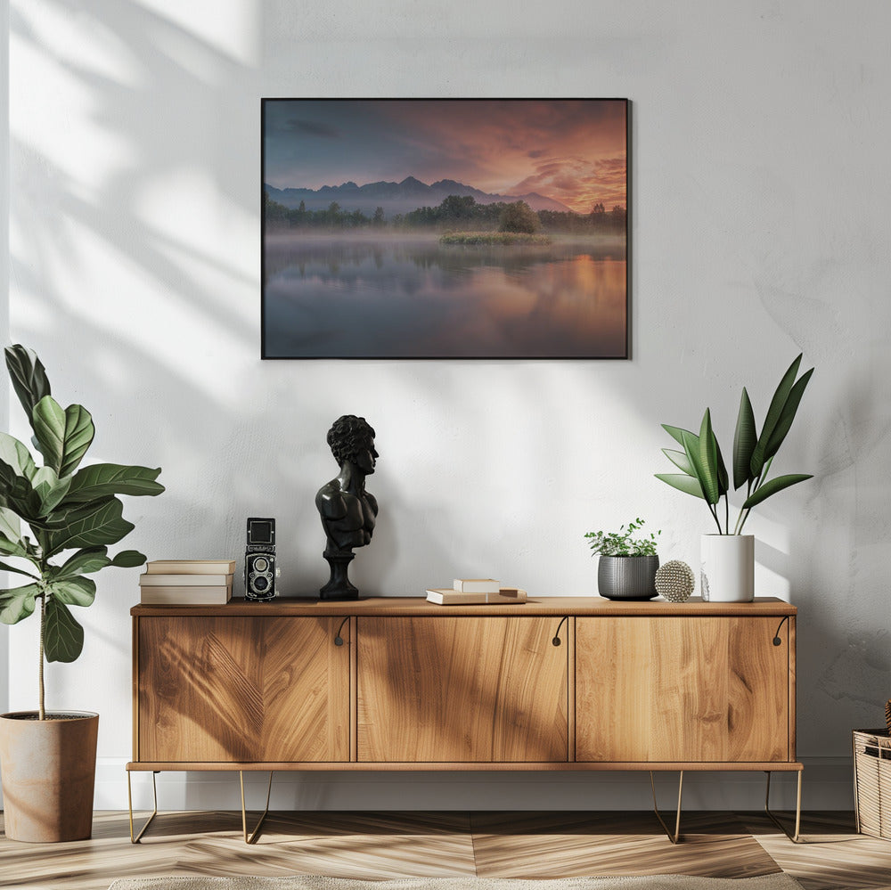 Dageraad bij het meer | Poster