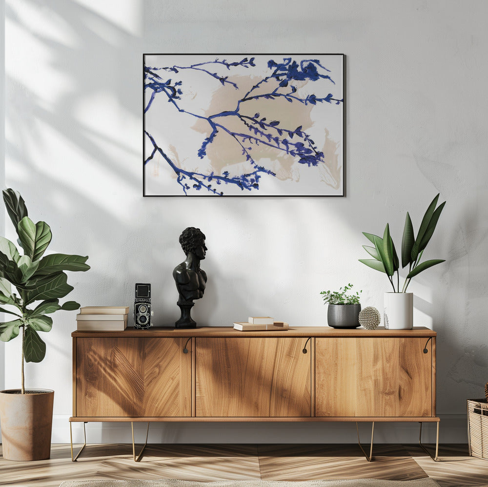 Marineblauwe bloesems op boomtakken | Poster