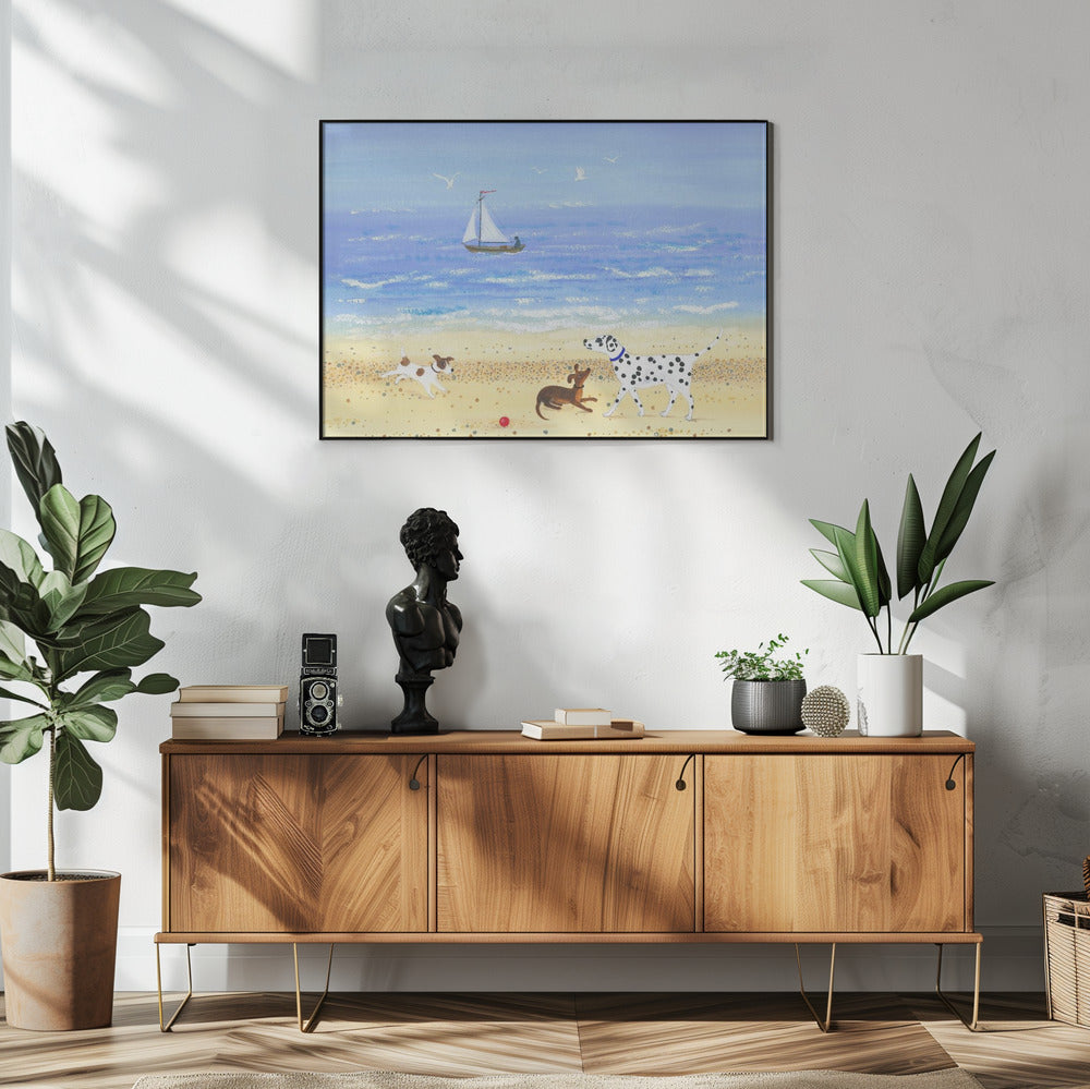 Hondje speelt op het strand | Poster