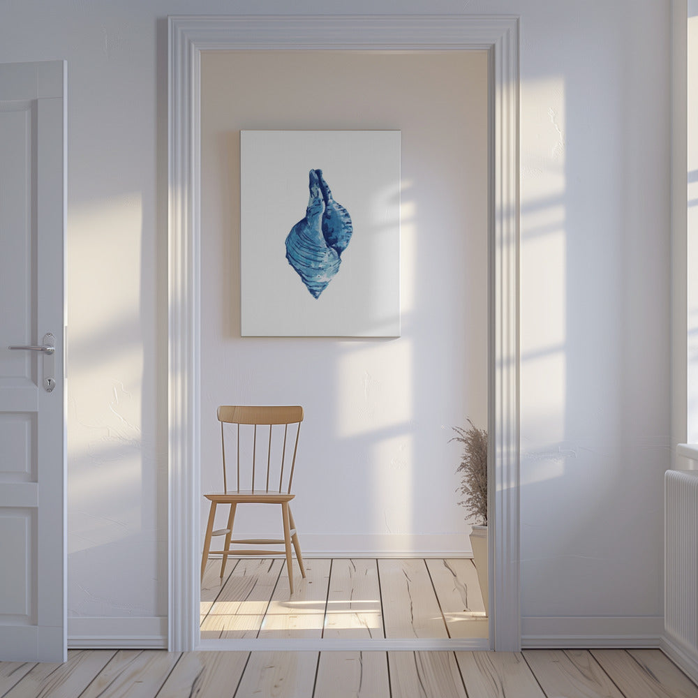 Blauwe schelp op witte achtergrond nr. 3 | Canvas
