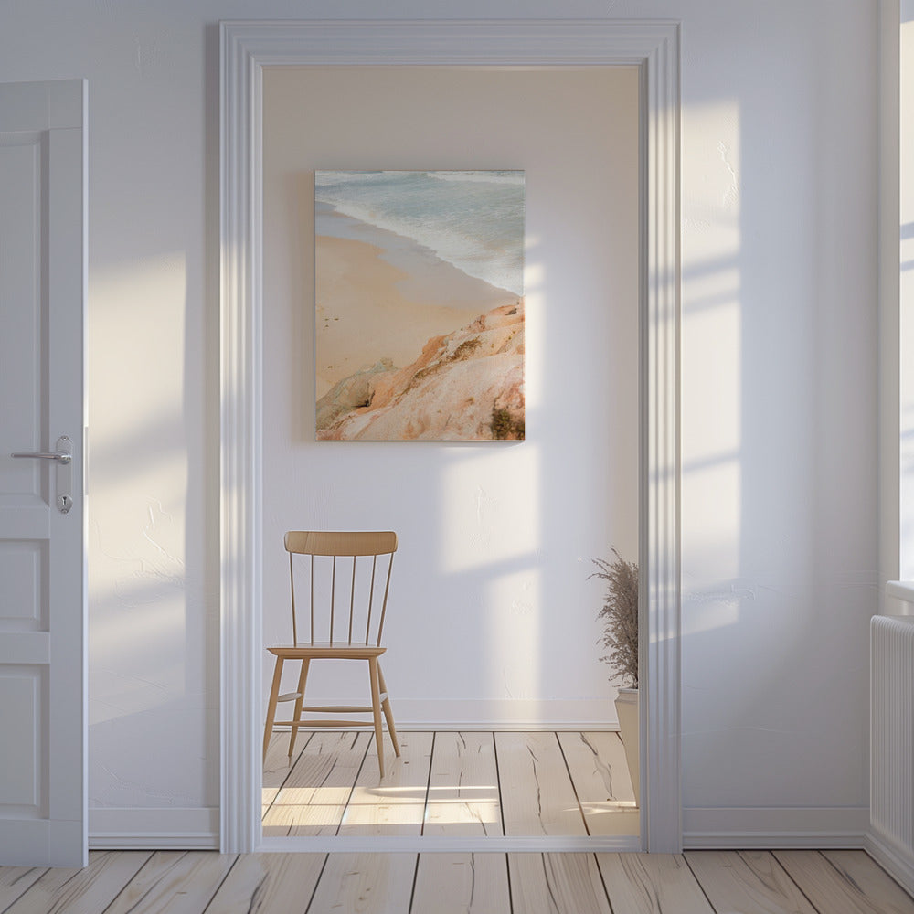 Zandstrand ontmoet rotsachtige kliffen | Canvas