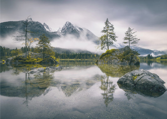 Regenachtige ochtend aan de Hintersee (Beieren) | Poster