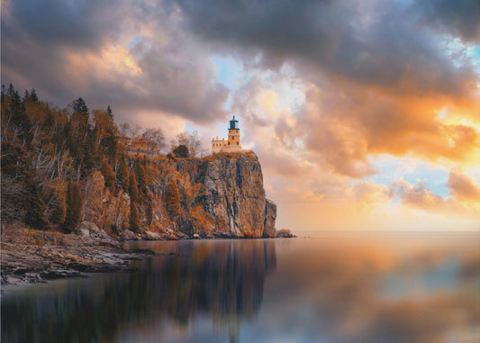 Een bewolkte dag bij Split Rock Lighthouse | Achtergrond