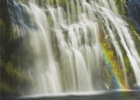 Regenboogwatervallen | Behang