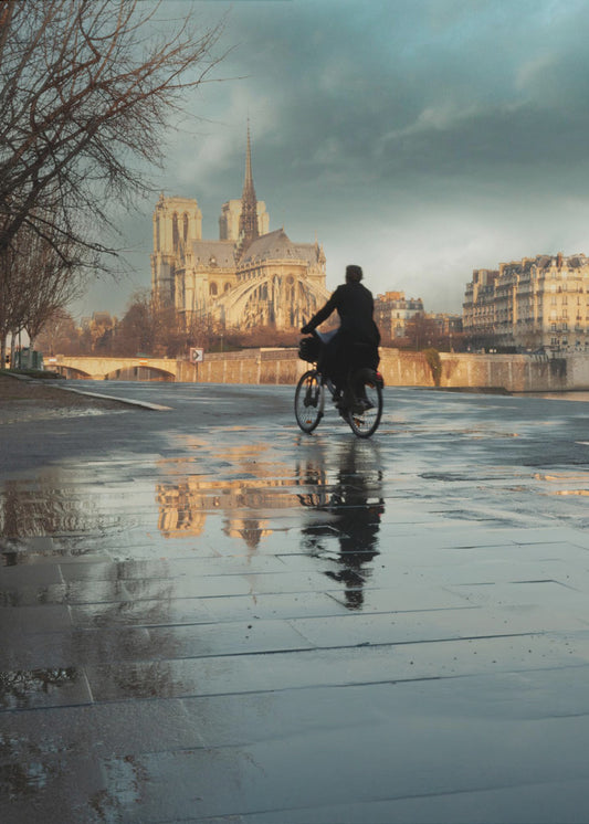 Notre Dame en fietser | Canvas