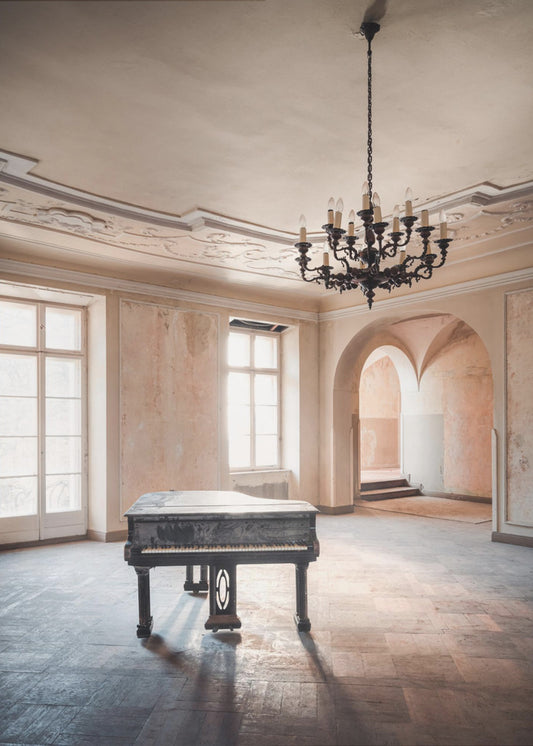 Piano in een verlaten kasteel | Canvas