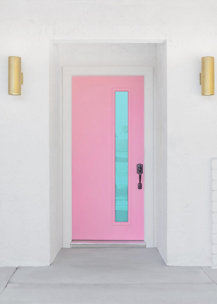 Roze deur met een blauw raam | Canvas