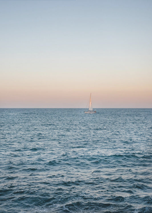 Zeilen langs de Amalfikust bij zonsondergang | Reisfotografie in Italië | Canvas